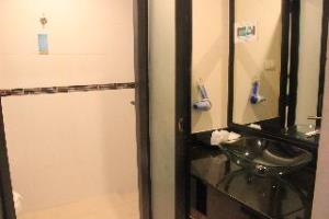 Must Sea Hotel Пхукет Экстерьер фото