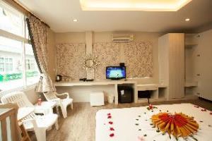 Must Sea Hotel Пхукет Экстерьер фото
