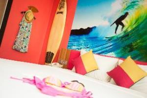Must Sea Hotel Пхукет Экстерьер фото